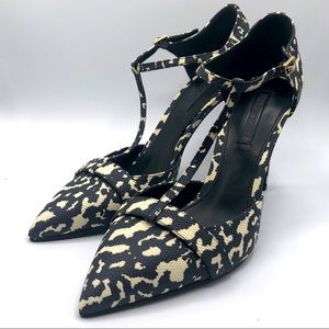 HUGO BOSS LEATHER T-STRAP D’ORSAY PUMP